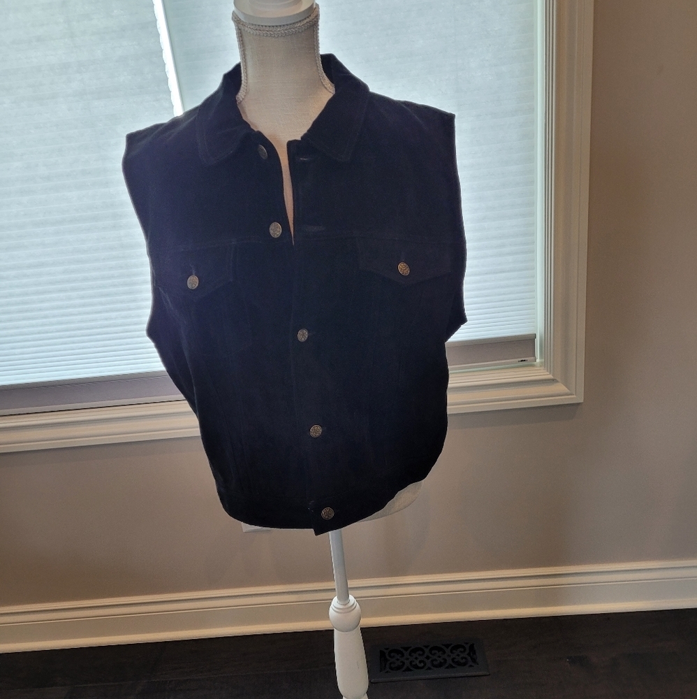 Sleeveless Black Polyester Lined Jacket Vest - image 1